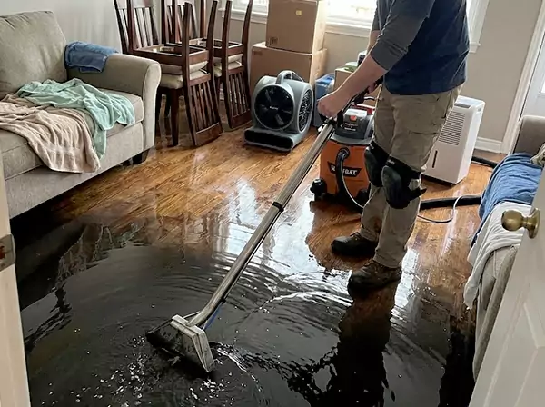 Water Leak Cleanup in Lindale